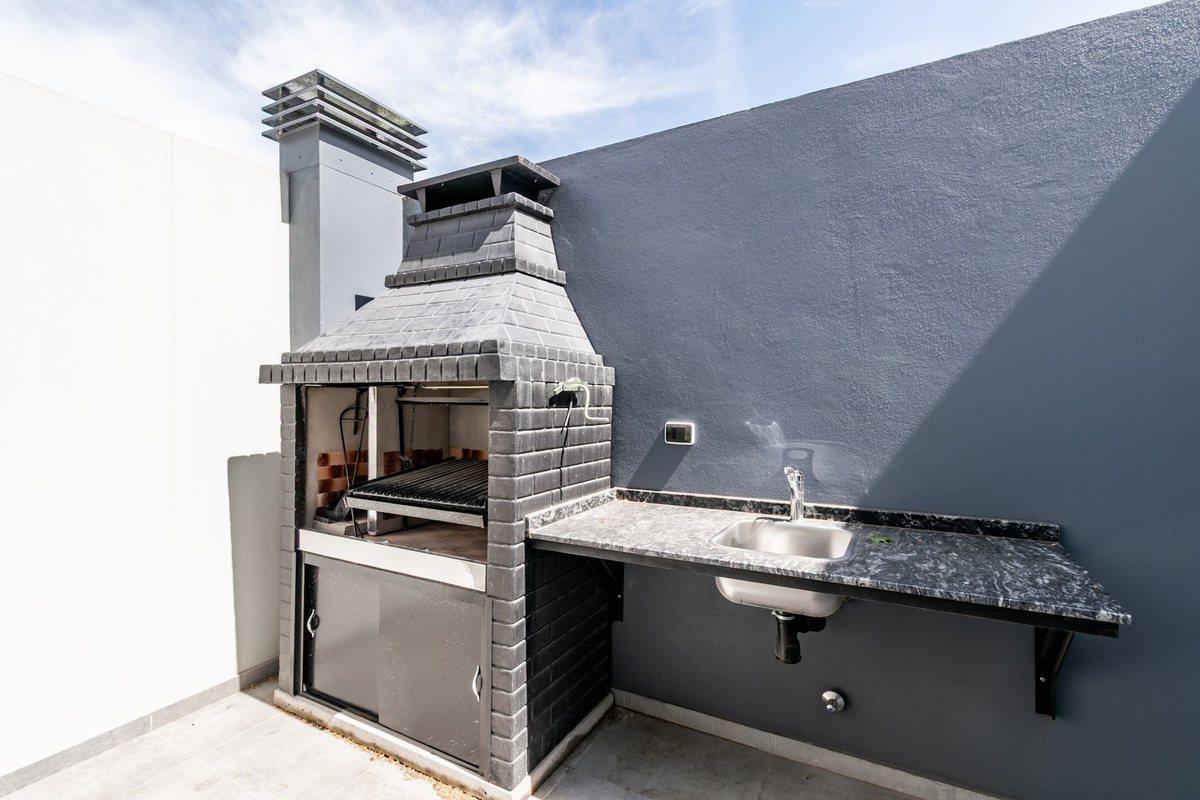 Venta Ph 3 amb estrenar, patio, terraza y parrilla
