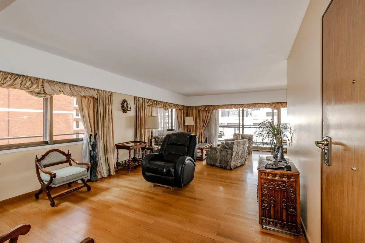VENTA PISO 5 AMB, 4 COCHERAS Y BAULERA BELGRANO 4