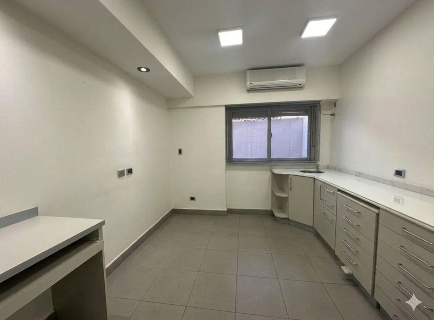 DEPARTAMENTO 2 AMB  VENTA MONTE CASTRO CON PATIO 4