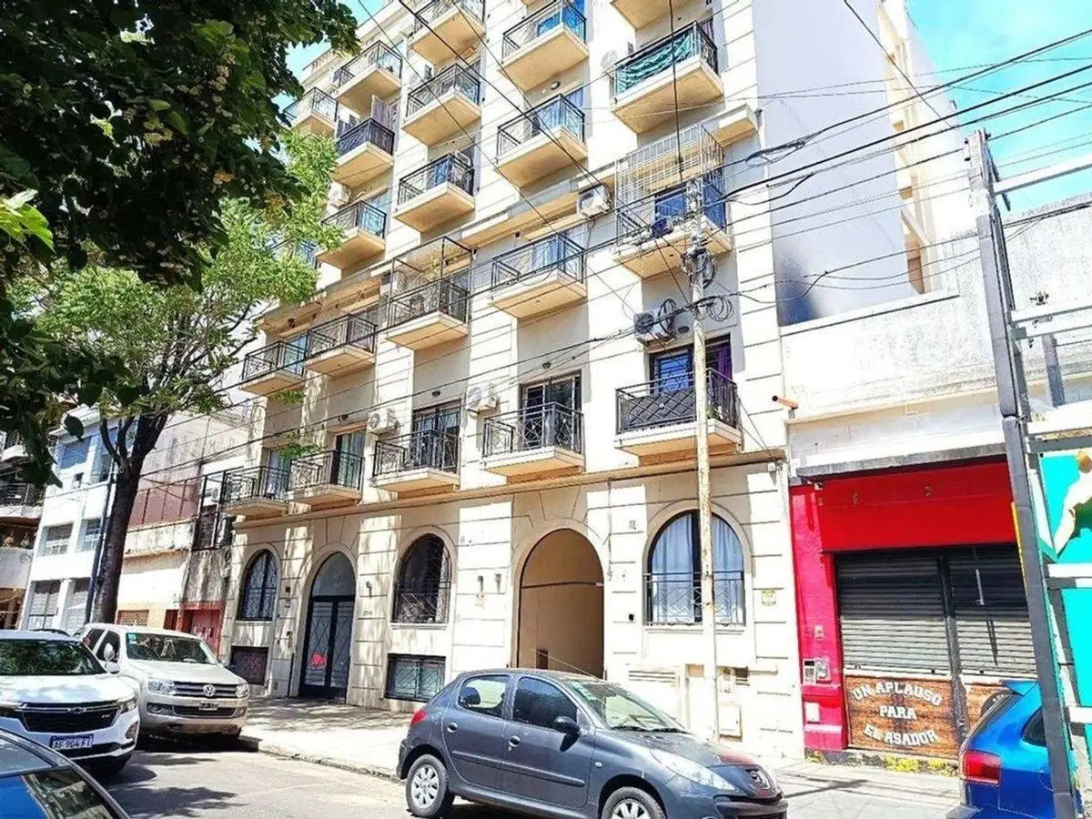 VENTA COCHERA CUBIERTA FIJA MONTE CASTRO 3