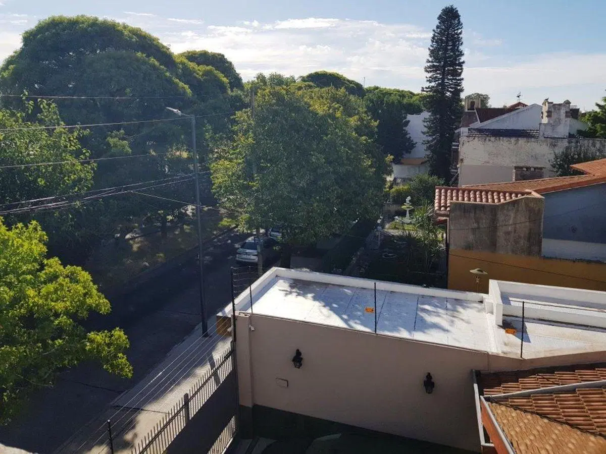 VENTA CASA  6 AMBIENTES EN LINIERS 8