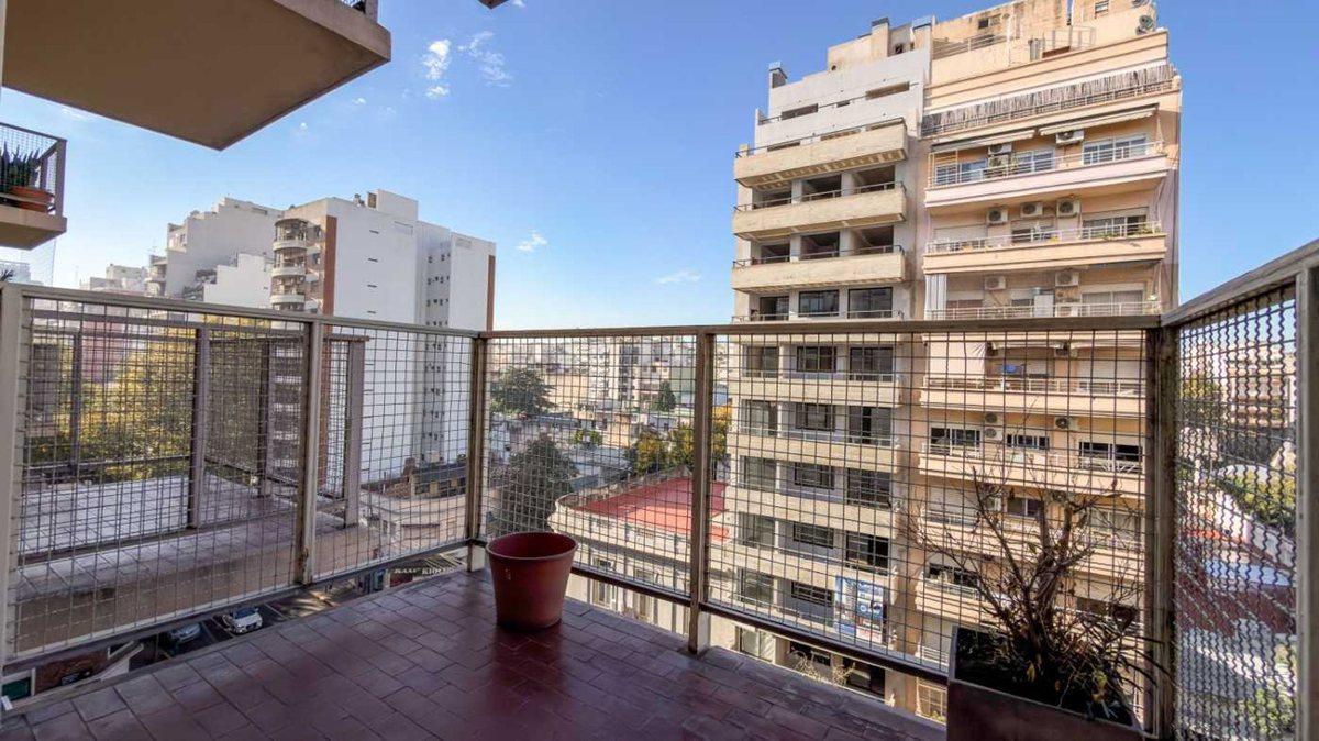 VENTA DPTO 3 AMB BALCON Y COCHERA - FLORES