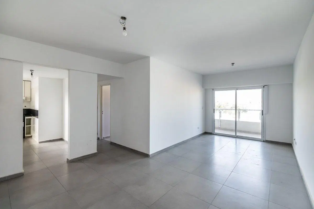 VENTA DEPTO 3 AMB CON BALCÓN SANTOS LUGARES 2