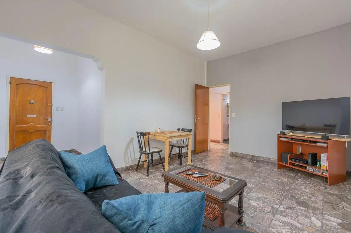 Venta casa Ciudadela 6 amb.-Cochera A.credito 3