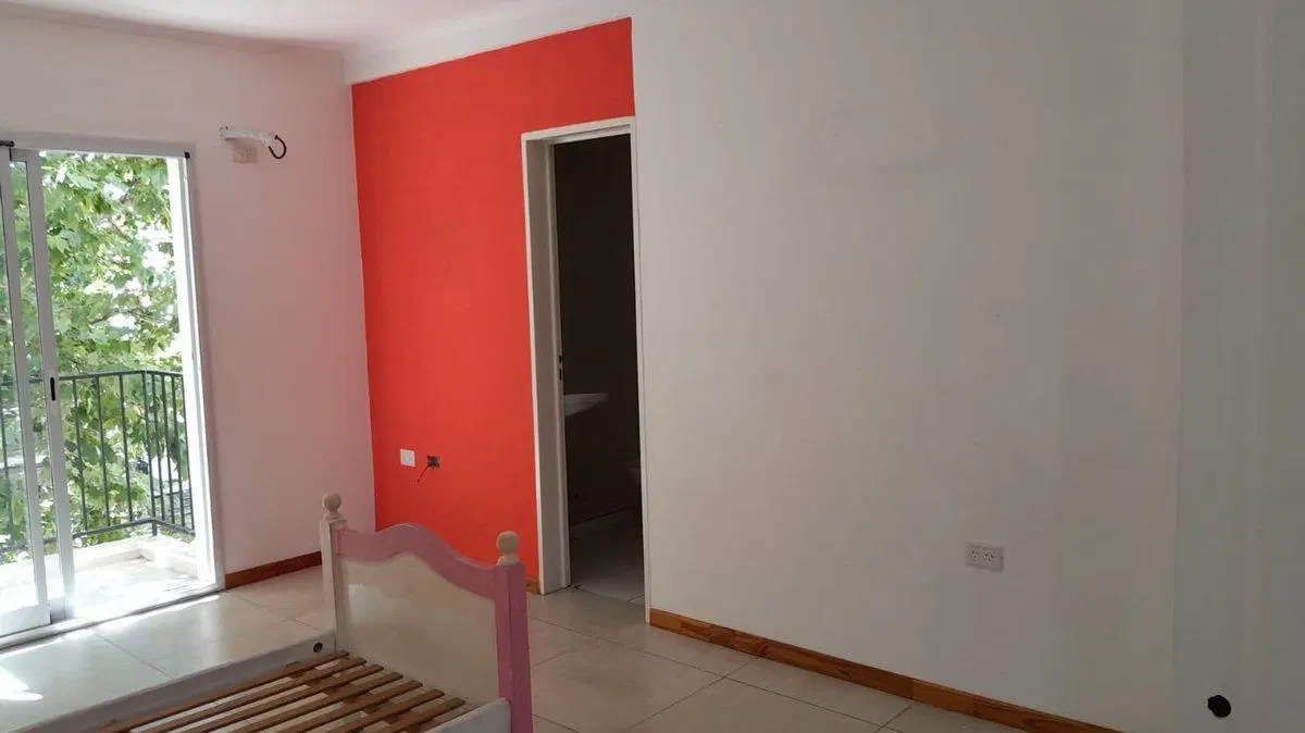 VENTA MONOAMBIENTE FRENTE + 5 COCHERAS SAENZ PEÑA 4