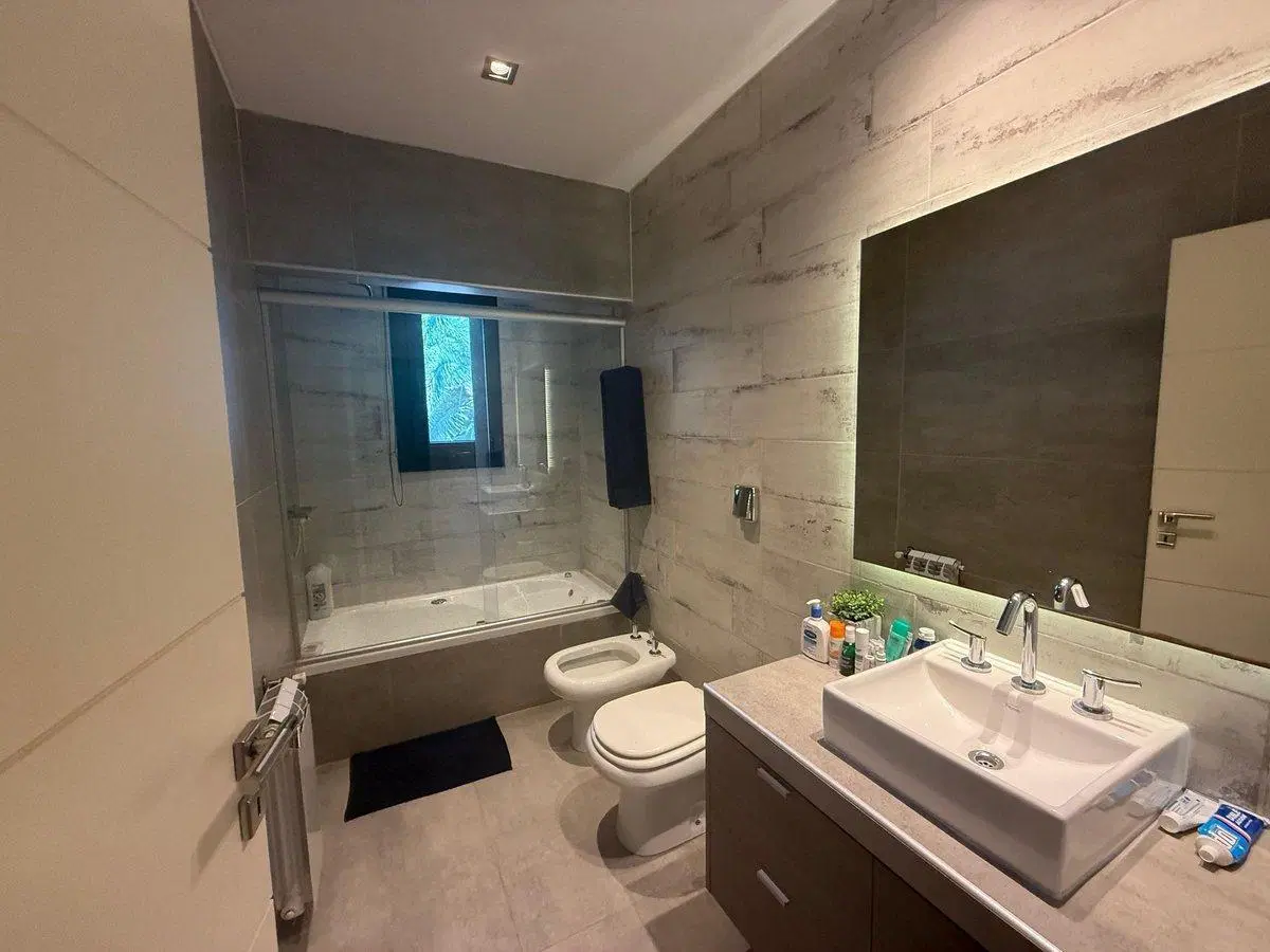 VENTA CASA 5 AMBIENTES EN MARTINEZ CON COCHERA 4