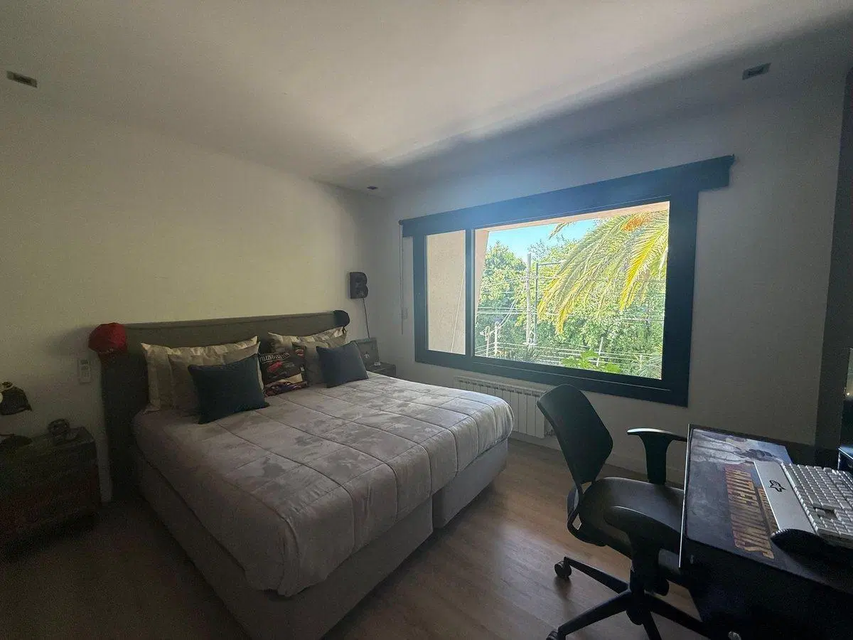 VENTA CASA 5 AMBIENTES EN MARTINEZ CON COCHERA 8