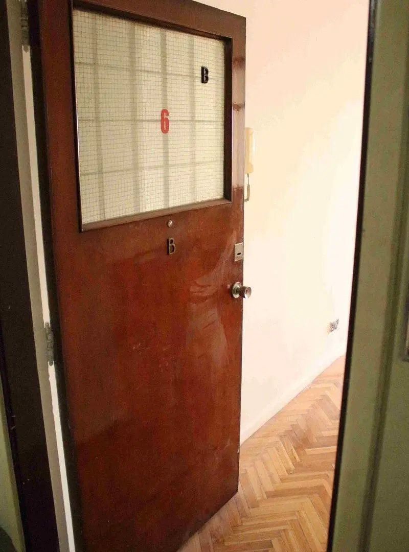 VENTA OFICINA AL FRENTE EN SAN NICOLÁS 4
