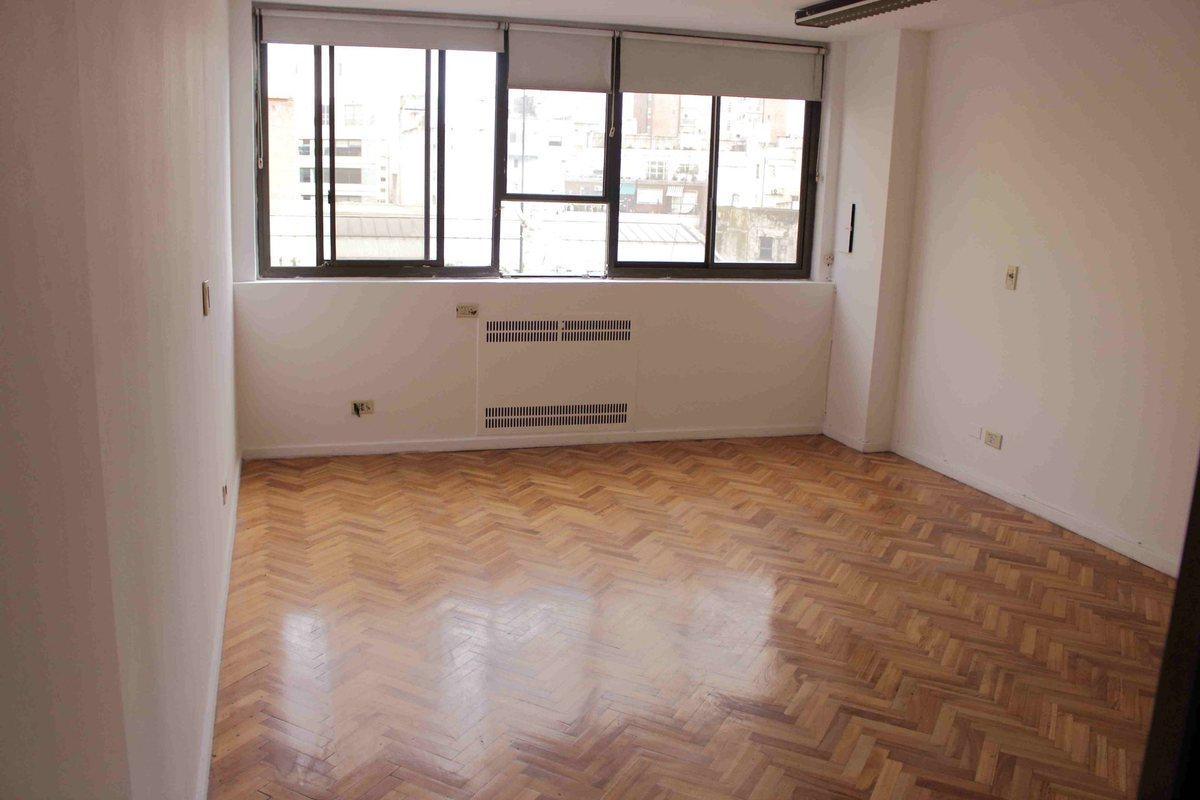 VENTA OFICINA AL FRENTE EN SAN NICOLÁS