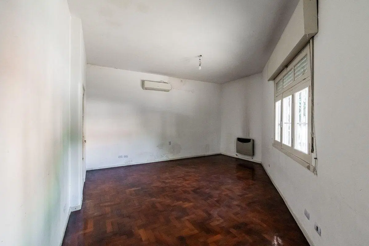 VENTA CASA 4 AMB C/GARAGE/TERRAZA VILLA PUEYRREDON 2