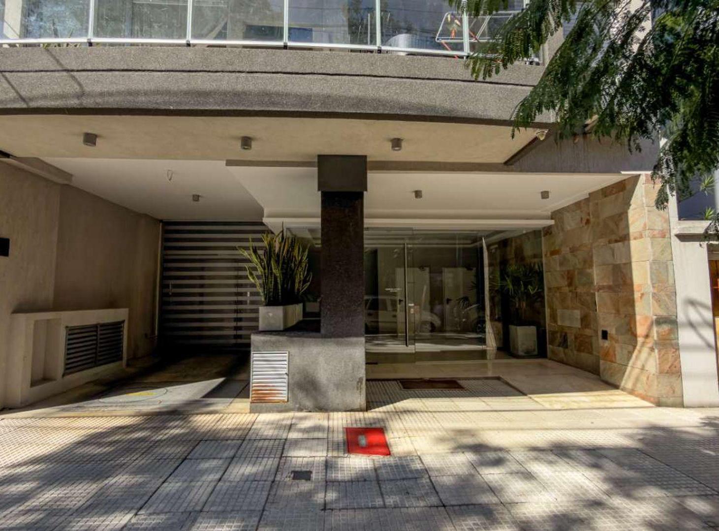 Venta depto 2mb balcoón con cochera Monte Castro