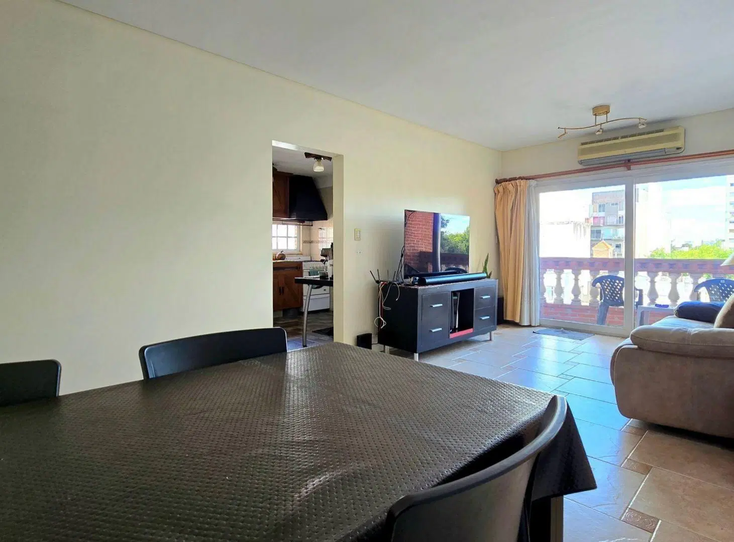 VENTA DEPARTAMENTO 3 AMB LINIERS - C/COCHERA 4