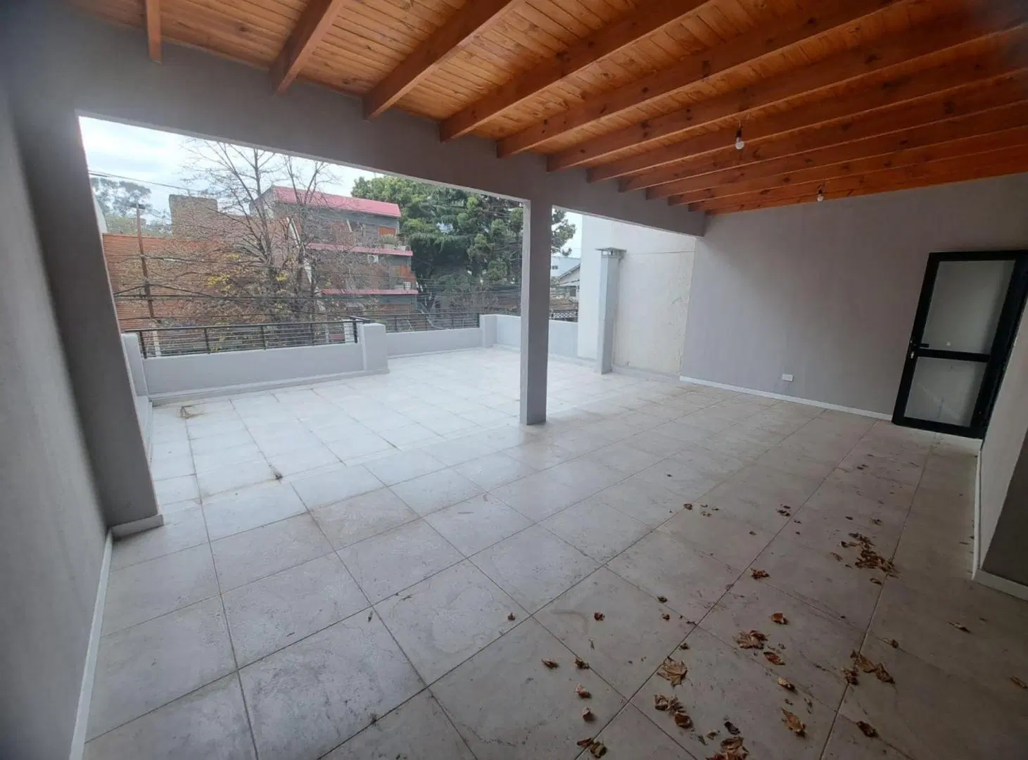 PH de 3amb con terraza propia, patio, sin expensas 2