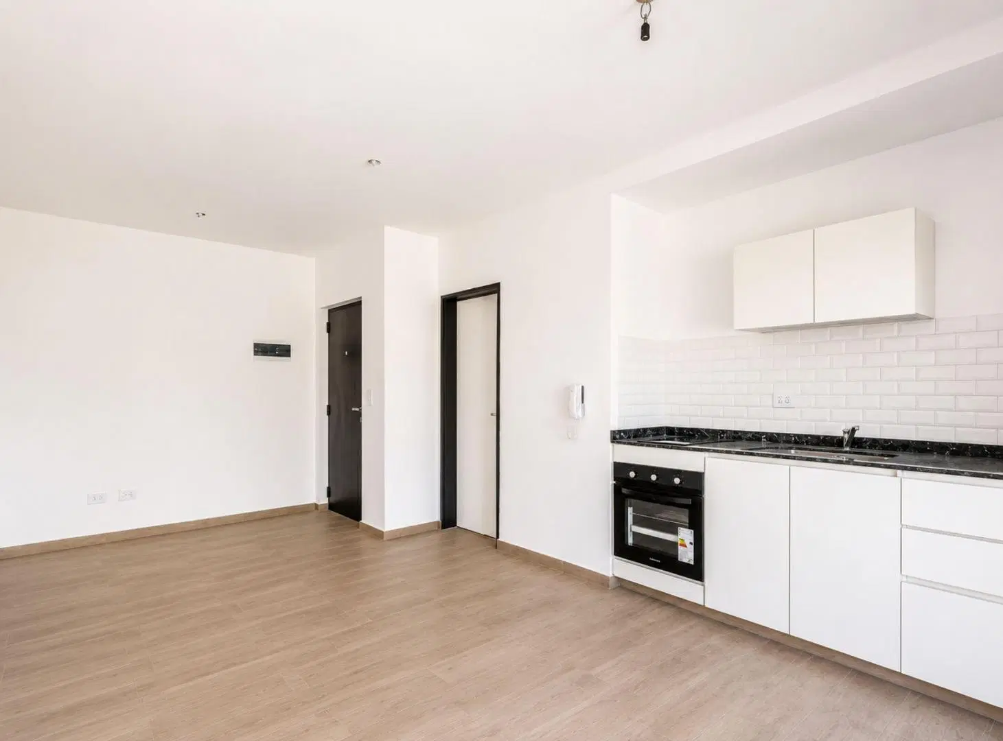 VENTA DEPTO 2 AMB C BALCON POZO CASEROS 4