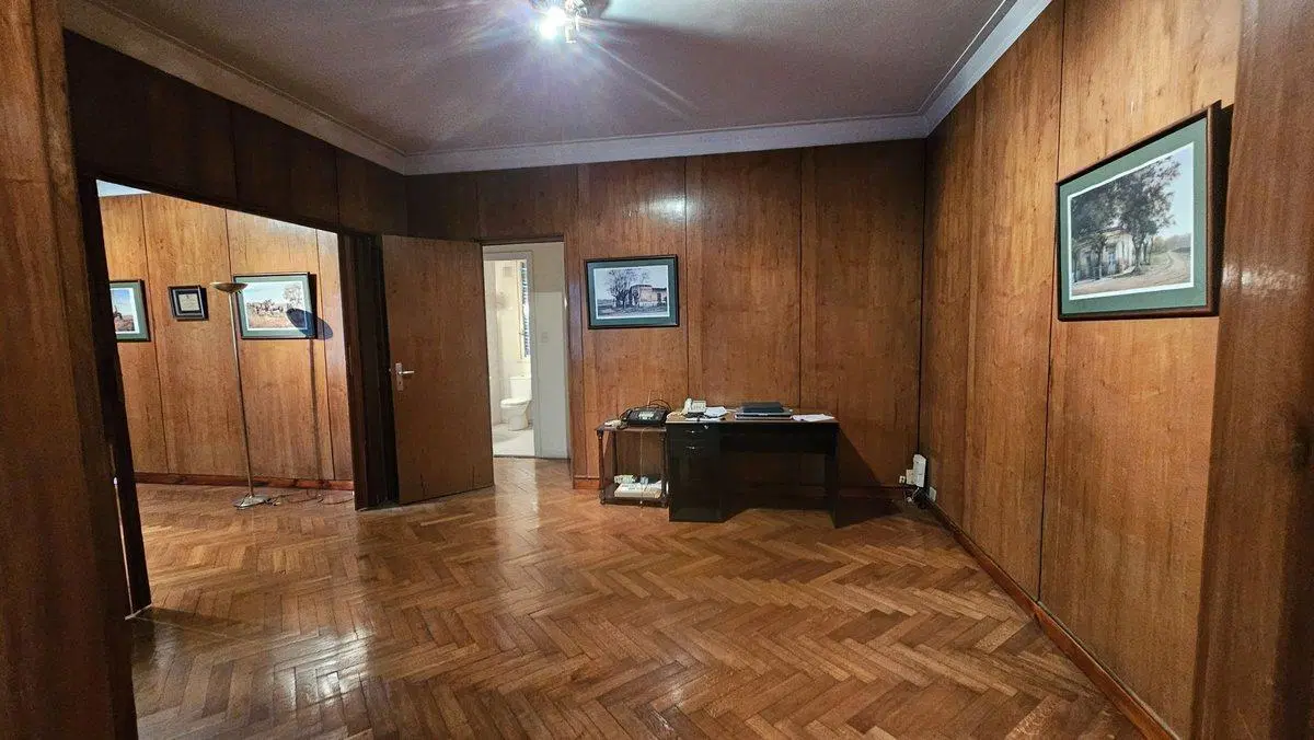 Venta departamento 3 amb. c/dependencia. Recoleta 5