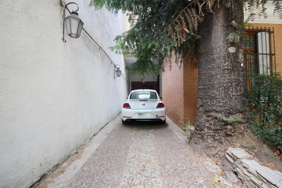 Venta Casa 7 amb cochera  pileta jardín V. Devoto 5