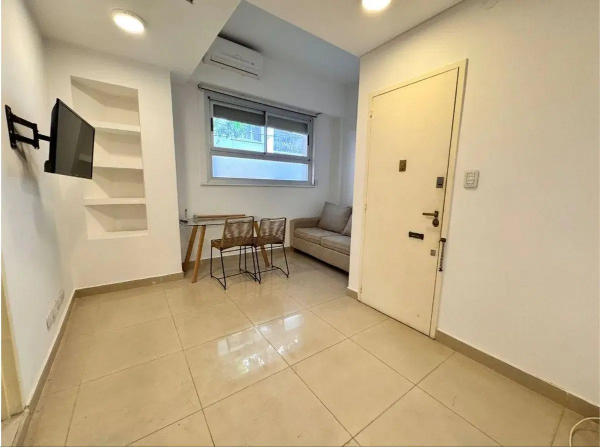 Venta 2 ambientes PB, reciclado, en Recoleta 4