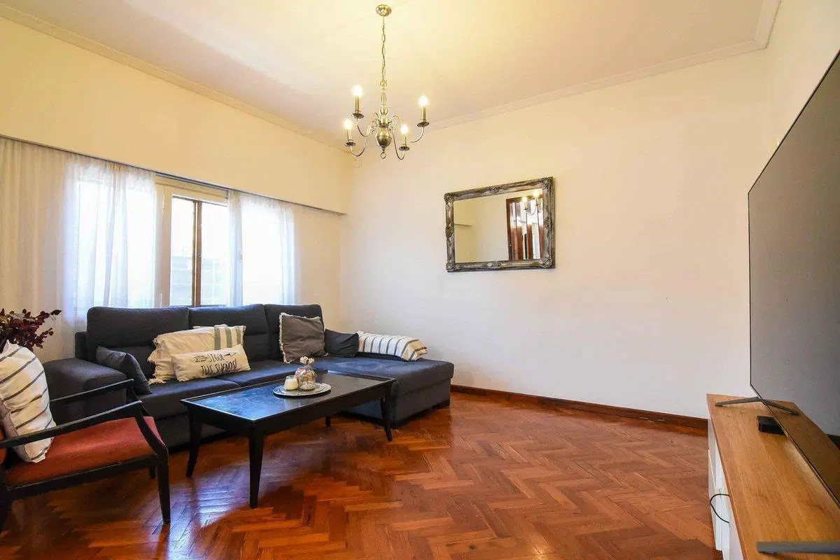 VENTA CASA 5 AMB PILETA,  JARDÌN, COCHERA ACASSUSO 2