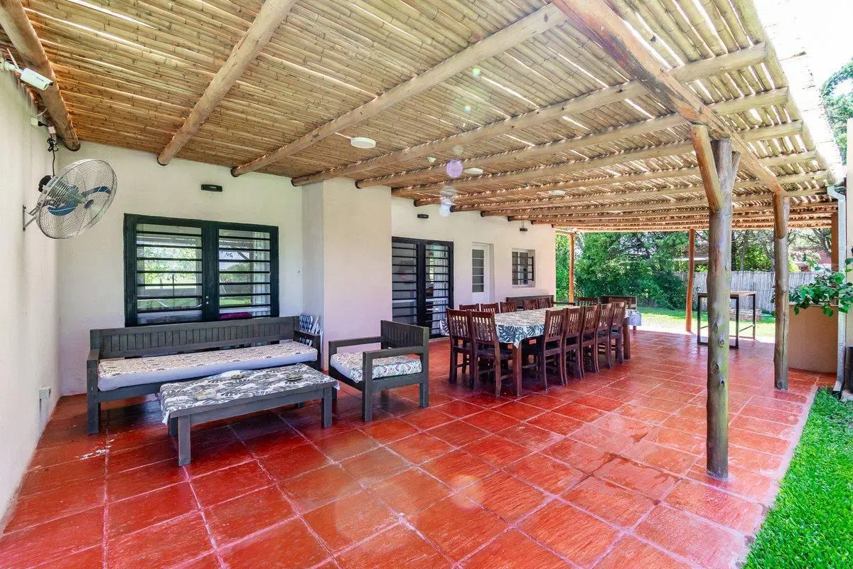 VENTA CASA 4 AMB BARRIO SEMICERRADO APTO CREDITO 5