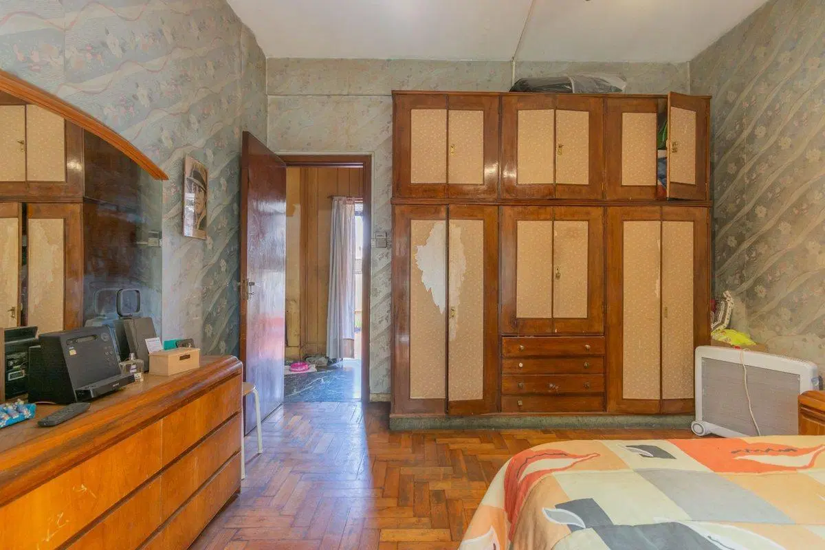 Venta casa V Luro 6 amb. 291 M2-Lote 8,67 x 25. 2