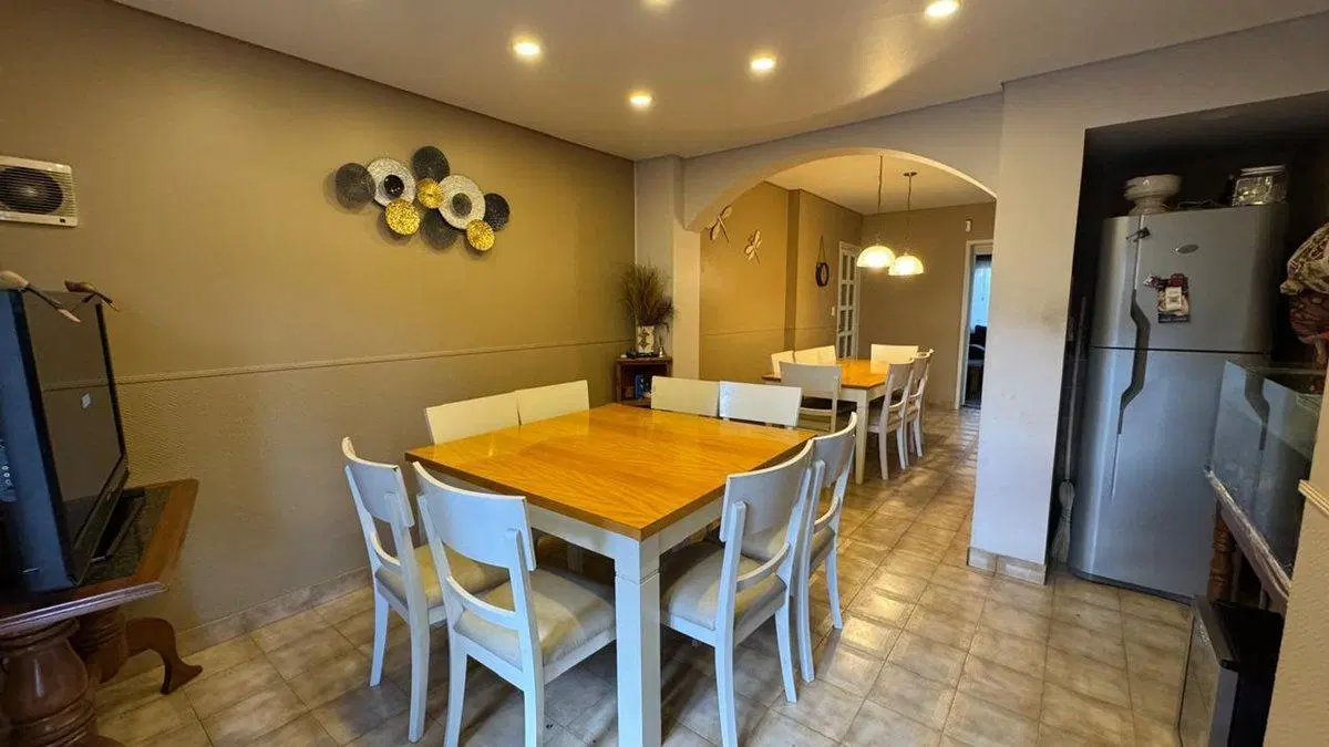 CASA EN VENTA MULTIFAMILIAR CON QUINCHO EN MORON 3