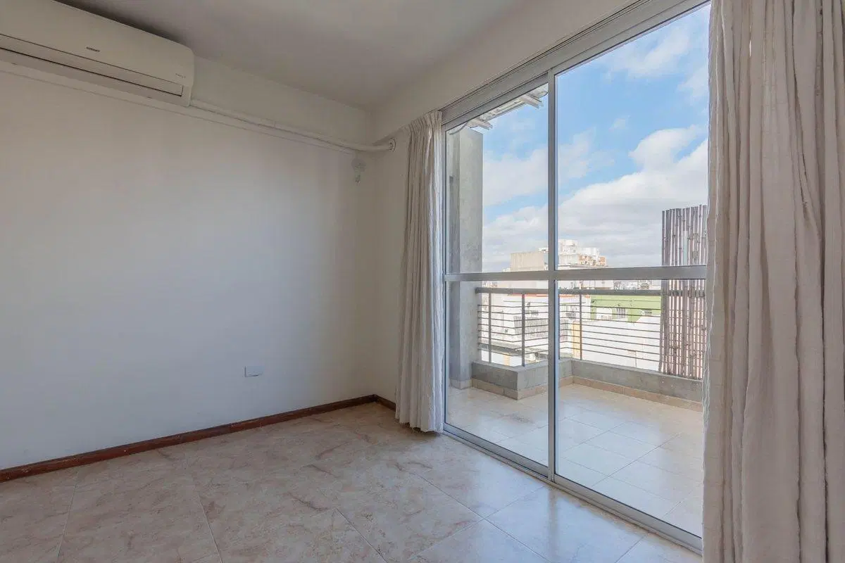 Venta Monoambiente V. Pueyrredon-Balcón-frente. 3