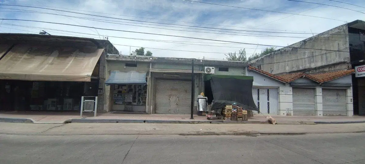 VENTA 3 LOCALES S/LOTE GRAND BOURG Z.COMERCIAL 2