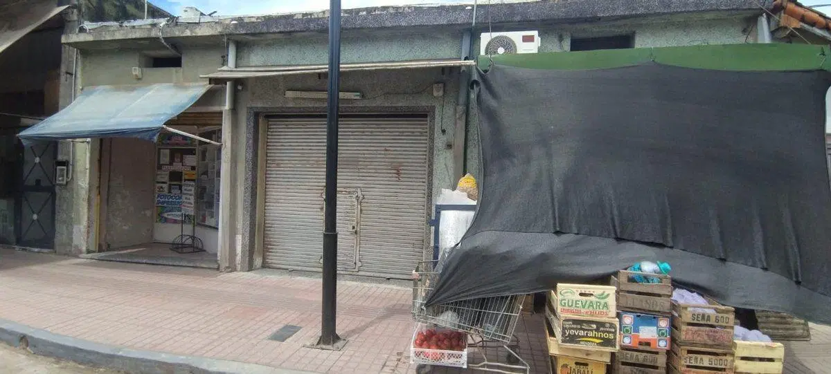 VENTA 3 LOCALES S/LOTE GRAND BOURG Z.COMERCIAL 7