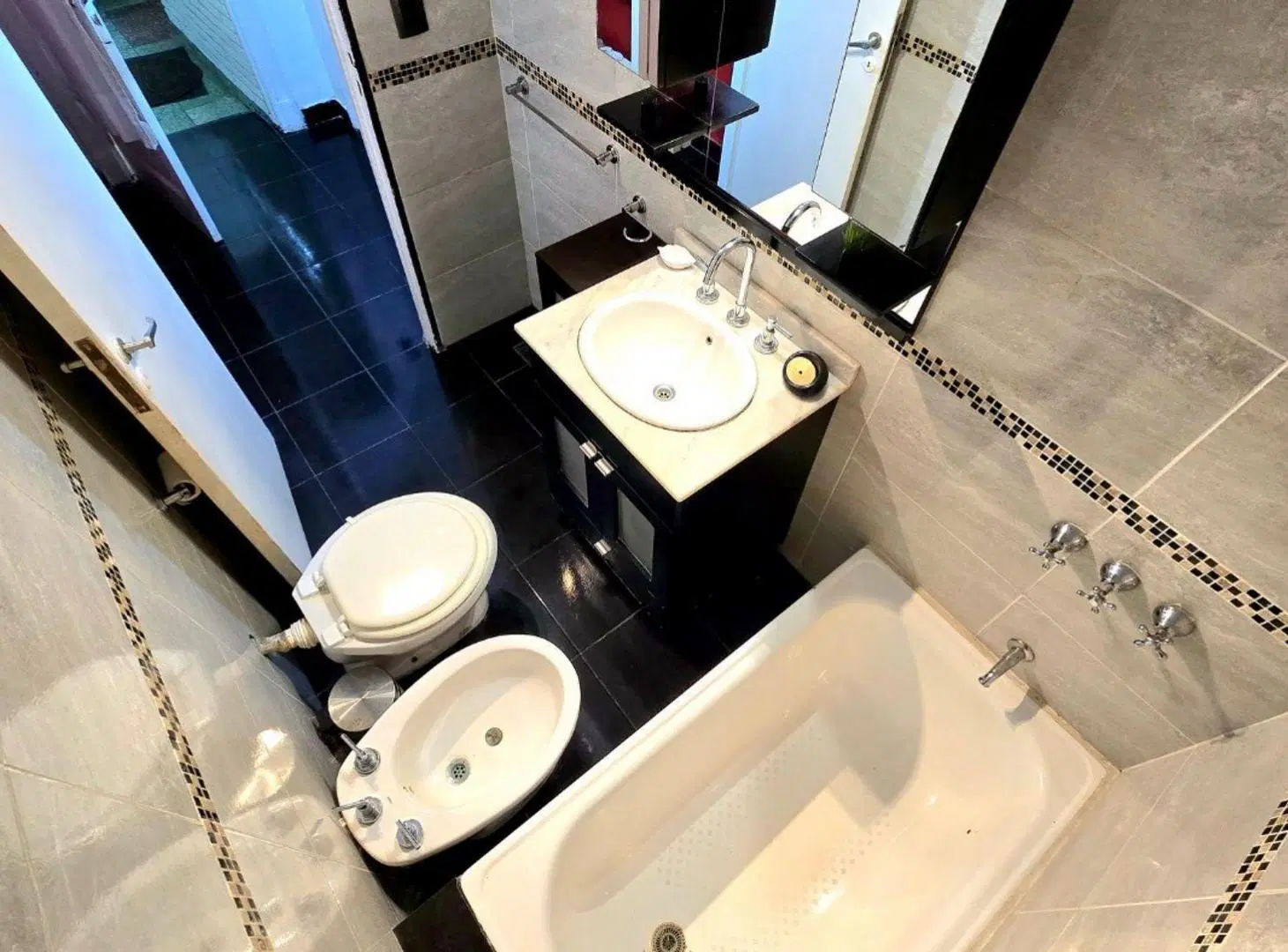VENTA PH 4 AMB PATIO Y COCHERA EN MONTE CASTRO 5