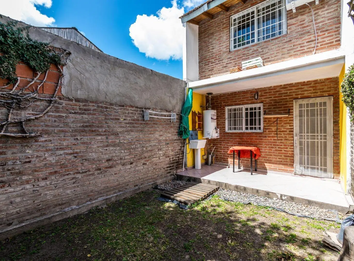 PH de 3 amb con Jardin y Cochera CASEROS 2