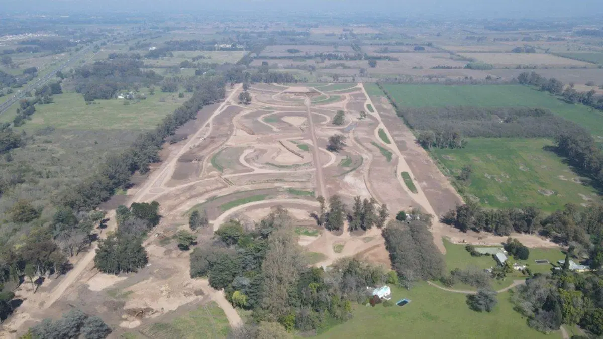 Lote vista laguna en La Martina Club Residencial 3