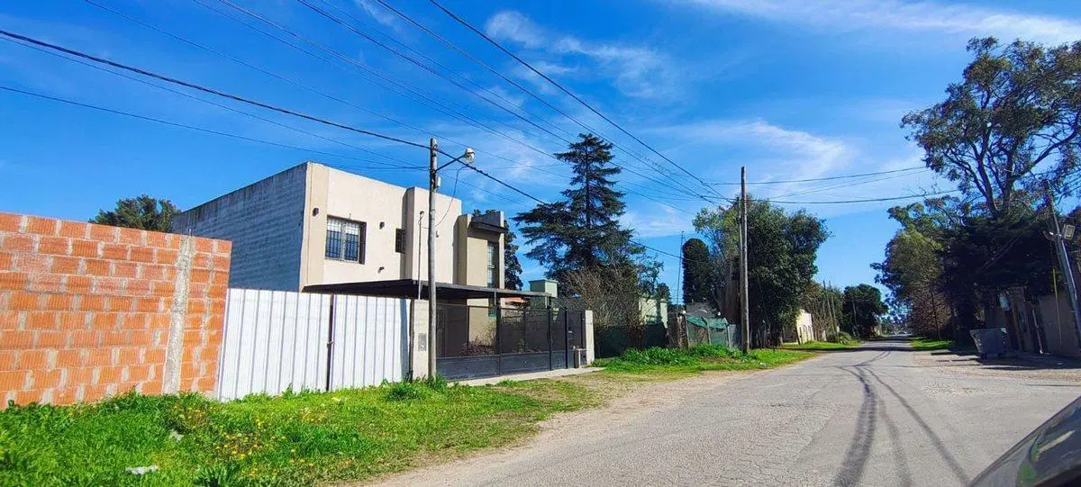 LOTE EN VENTA LUJAN EXCELENTE UBICACION 3