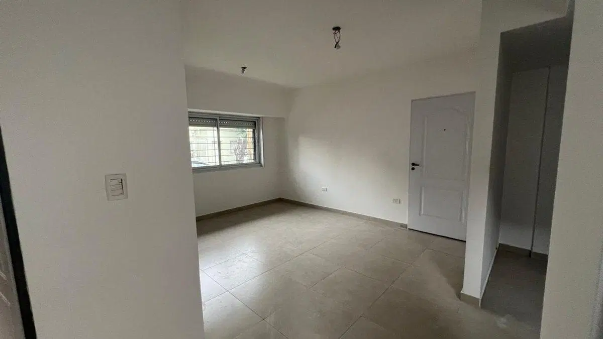 VENTA DEPTO. 2 AMB. PB C/ PATIO INT (APTO CREDITO) 2