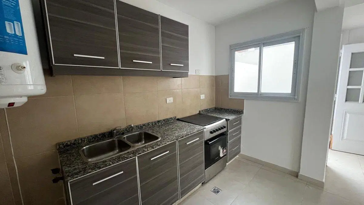 VENTA DEPTO. 2 AMB. PB C/ PATIO INT (APTO CREDITO) 3