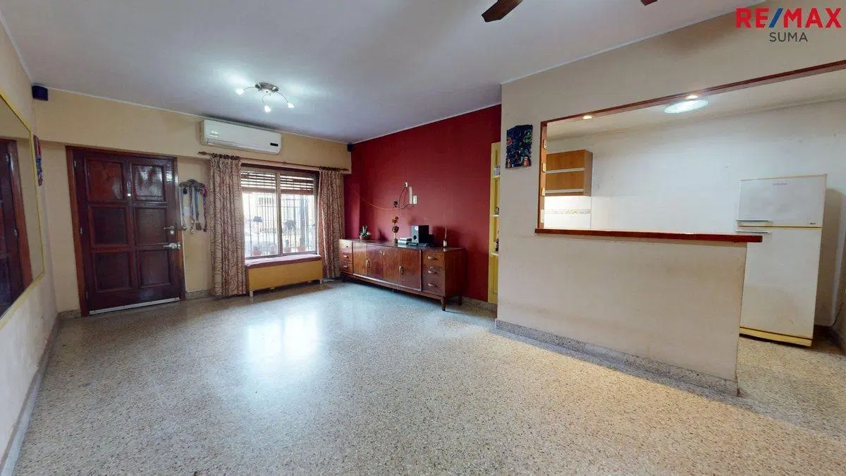 VENTA CASA 3 AMBIENTES EN BANFIELD CON COCHERA 3