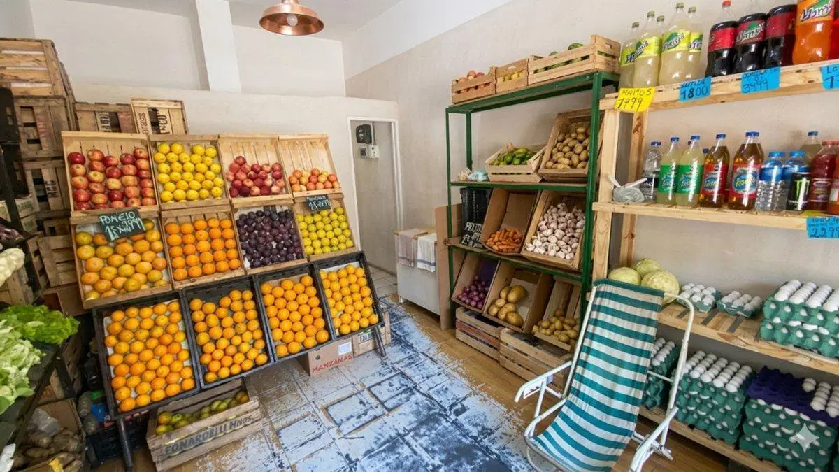 Venta Local Comercial en Av Nazca Villa del Parque 3