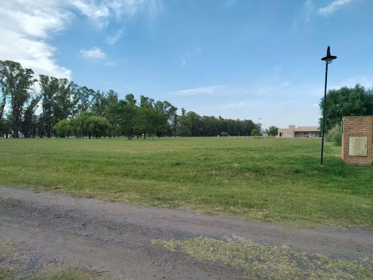 VENTA-LOTE CLUB DE CAMPO Y POLO-GRAL.HORNOS 4