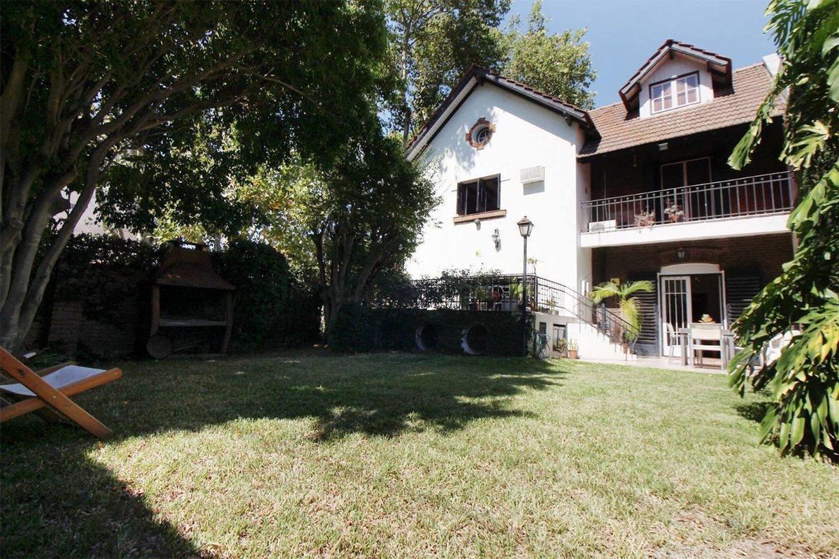 CASA VENTA OLIVOS 4 AMB JARDIN COCH ESTILO INGLES
