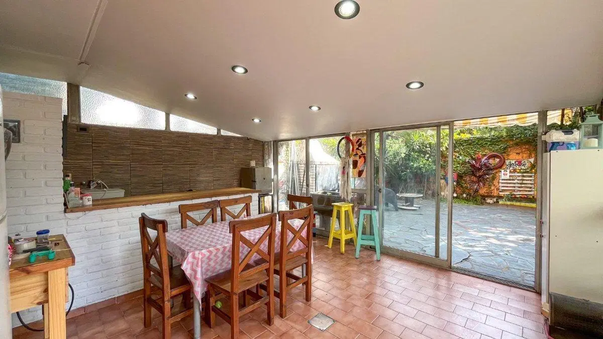 Venta depto 3 amb. V Luro  QUINCHO, PATIO, COCHERA 4