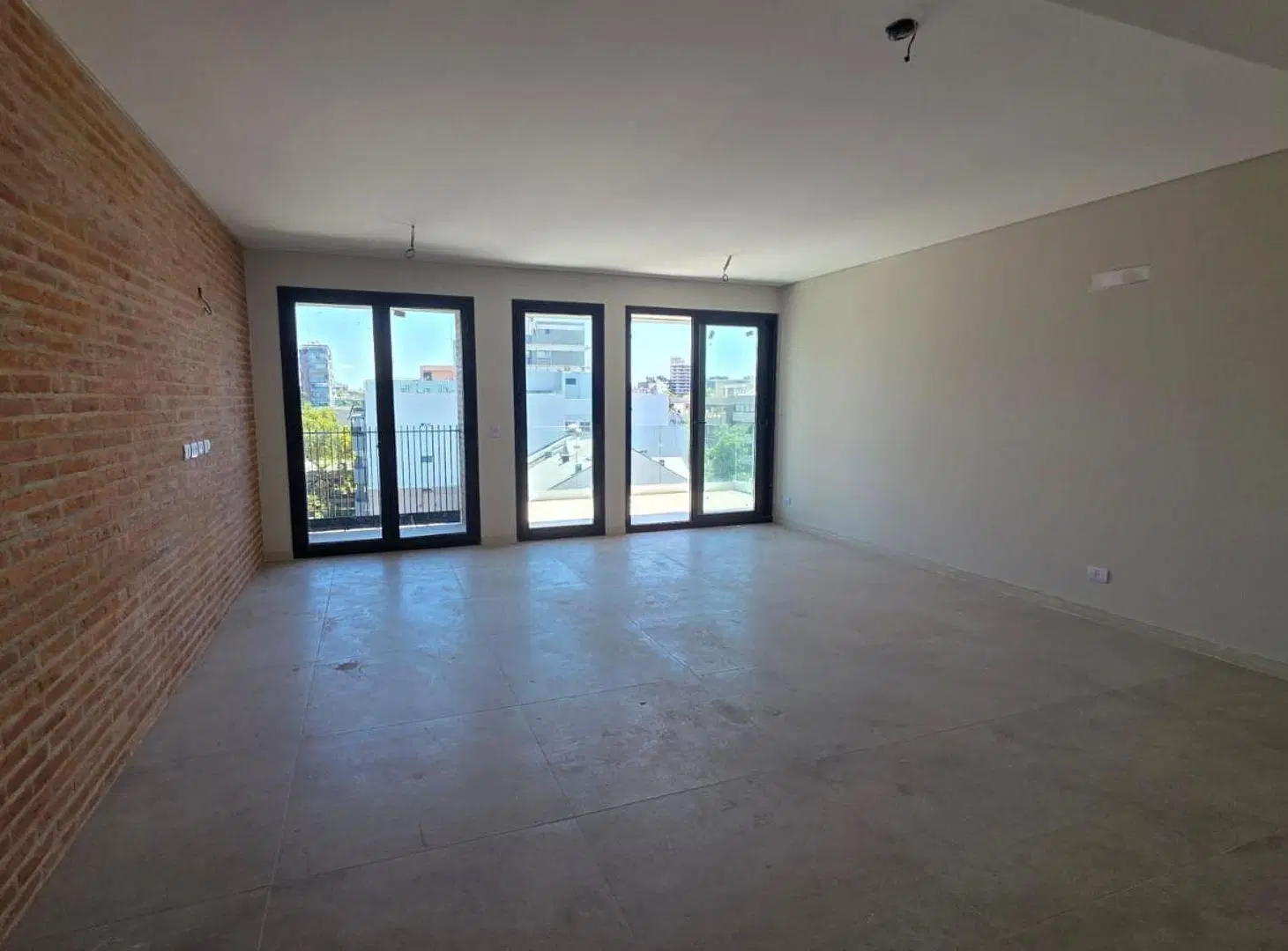 VENTA DPTO,4 amb., 5º PISO, DEVOTO, ENTREGA JULIO 4