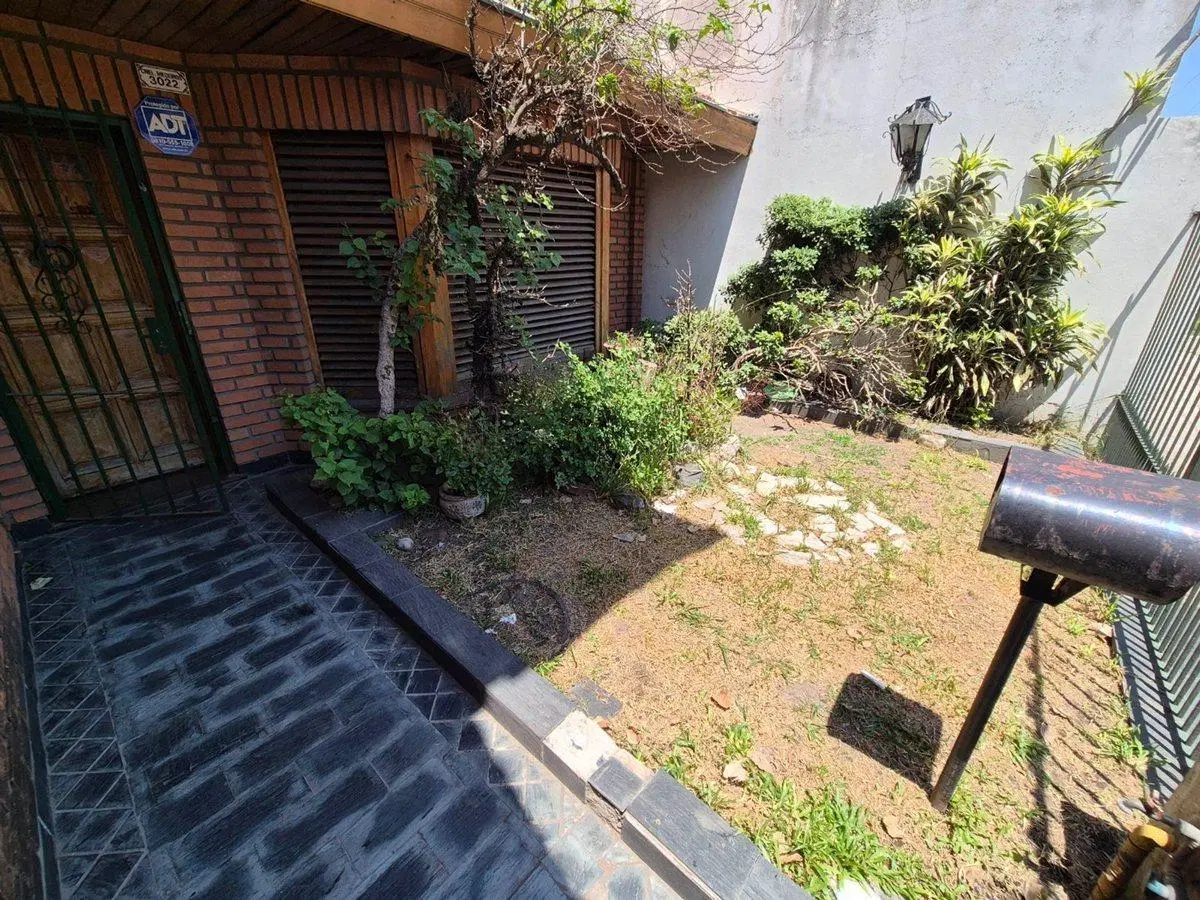 VENTA CASA DUPLEX 5 AMB JARDIN COCHERA LANUS OESTE 3