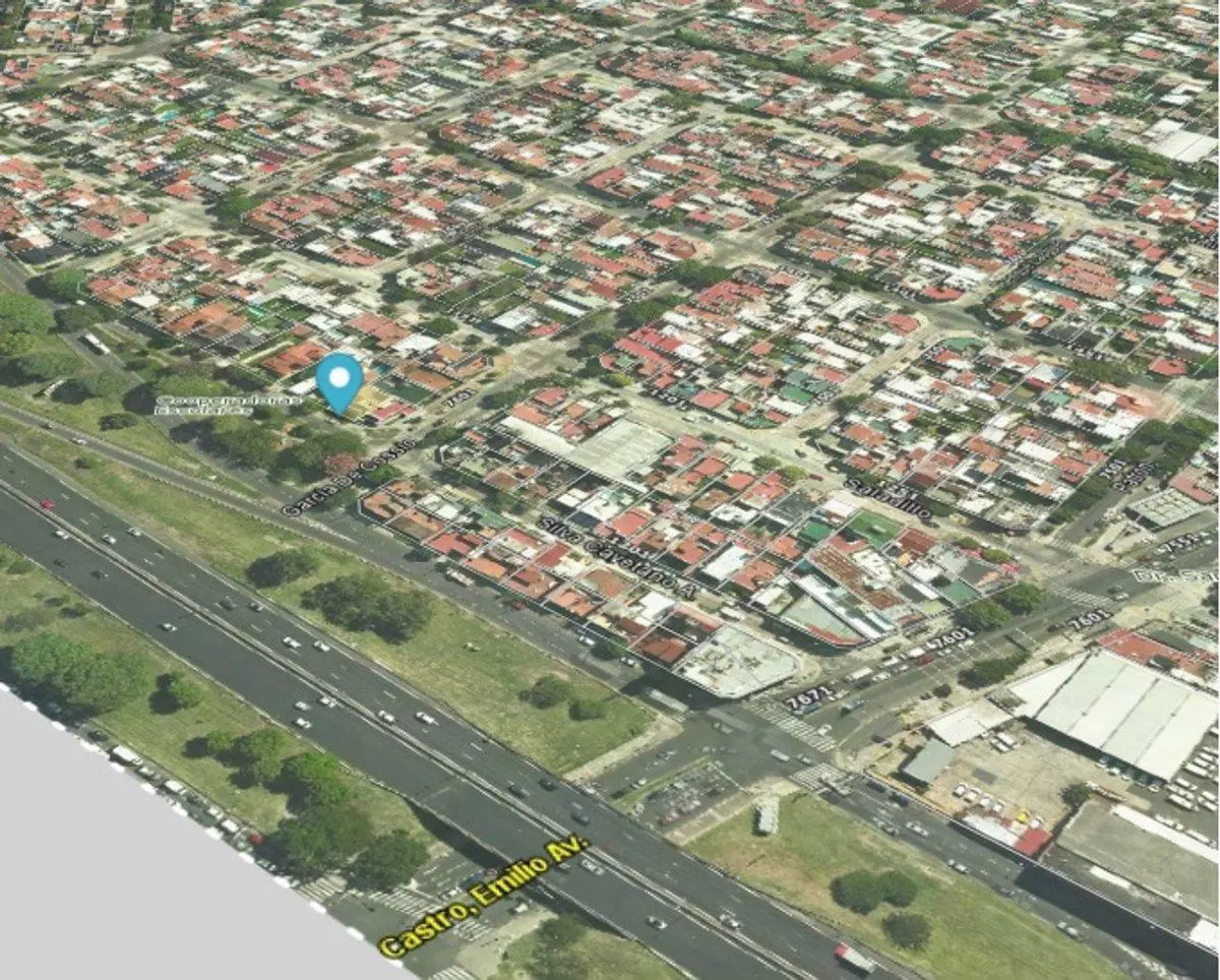 VENTA TERRENO USAB 2 FRENTE A PLAZOLETA EN LINIERS 3