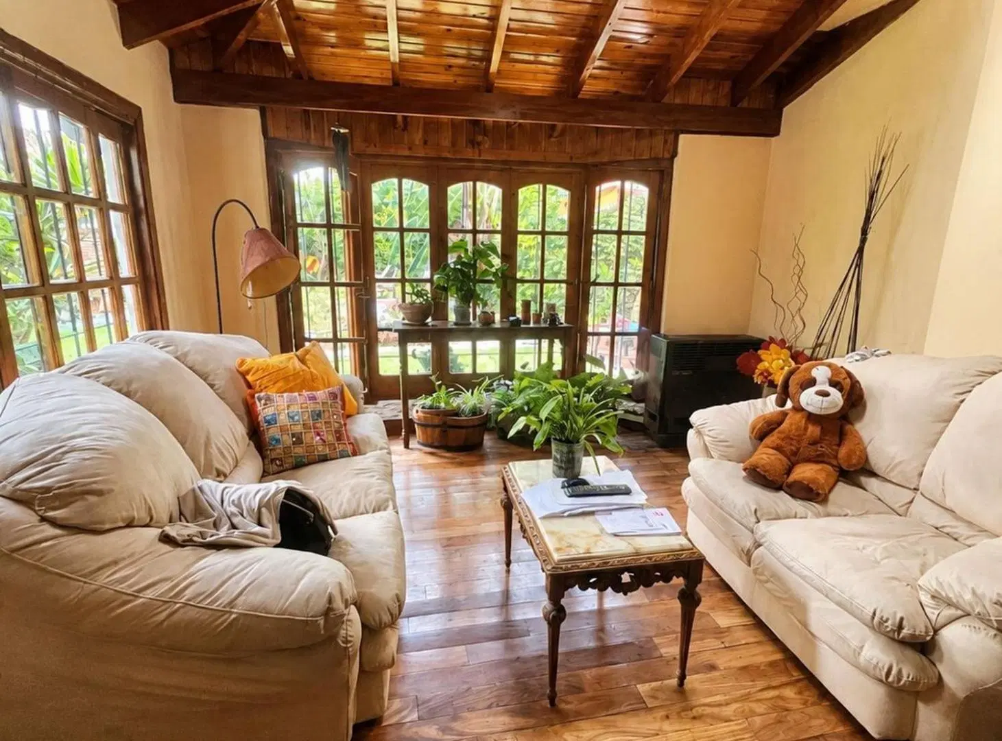 CASA 6 AMBIENTES CIUDAD JARDIN EL PALOMAR 3