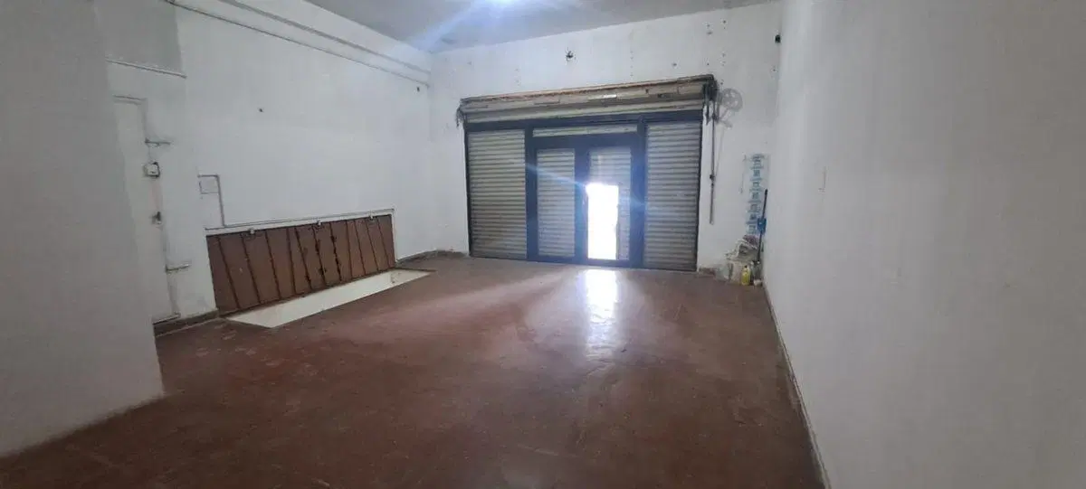 VENTA Local a la calle c/ sótano Villa Santa Rita 4