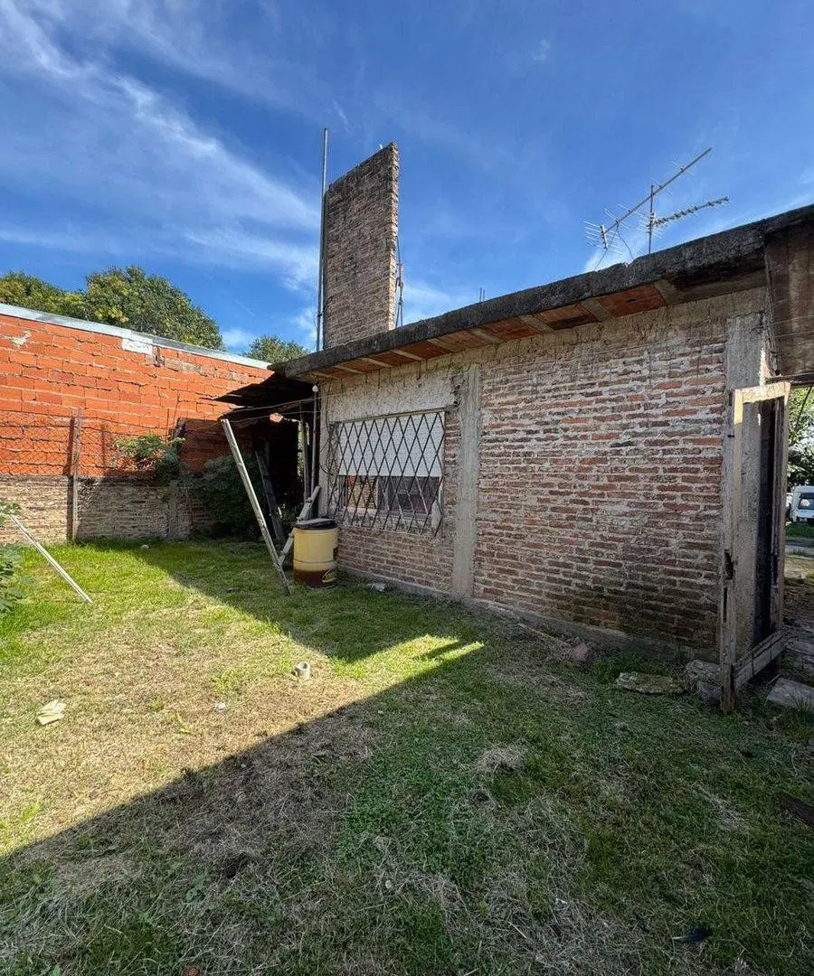 VENTA CASA A RECICLAR V. LUZURIAGA 500 MTS2 4