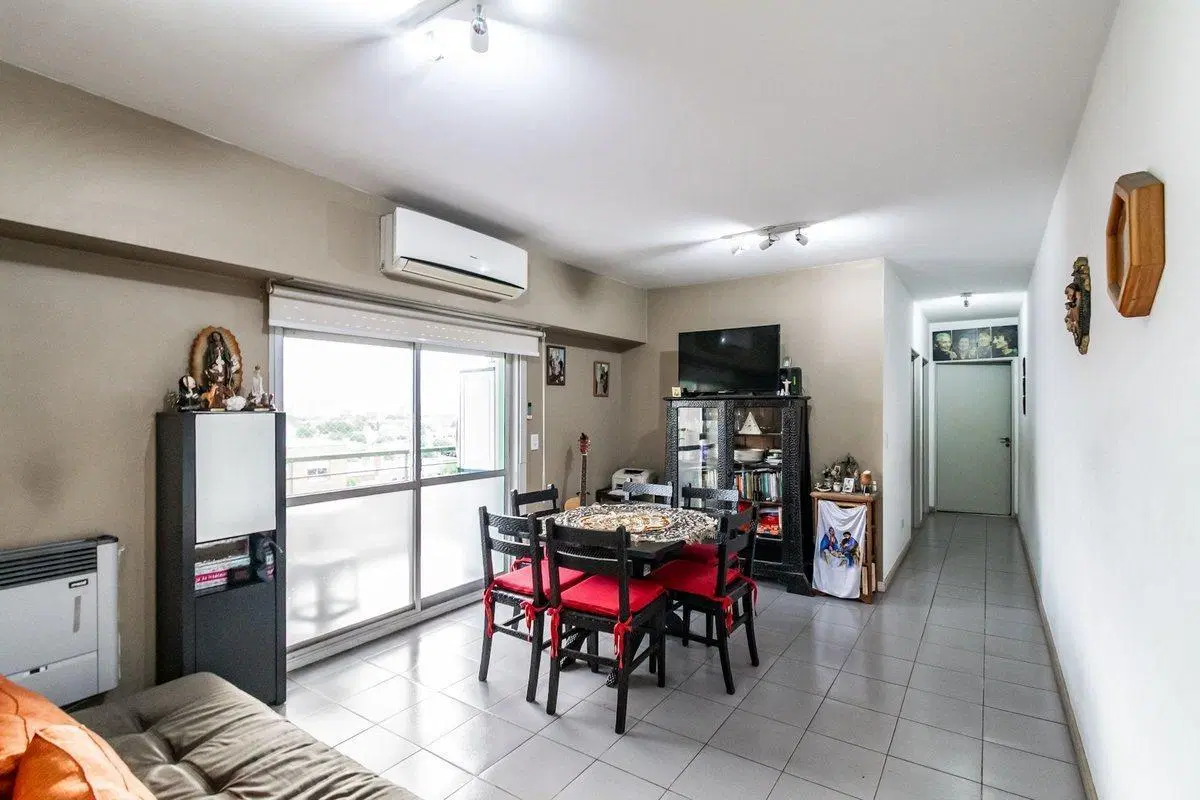 VENTA DEPTO. 3 AMB C/COCHERA V. LUGANO APTO CREDIT 4