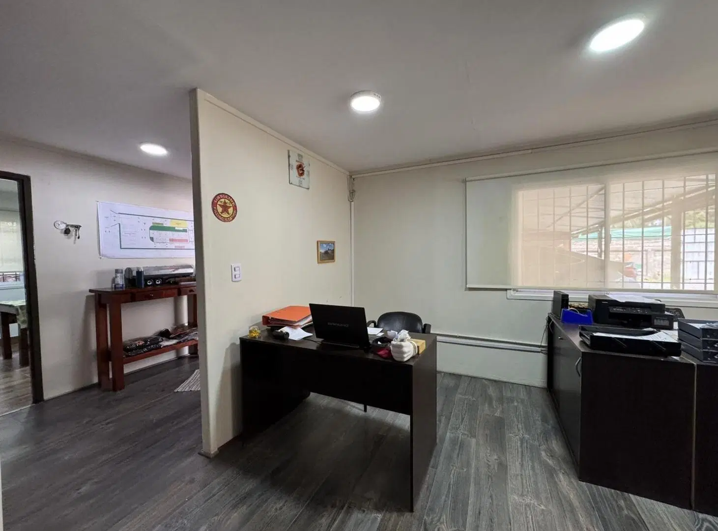 VENTA DEPOSITO CON OFICINAS  EN MORENO 2