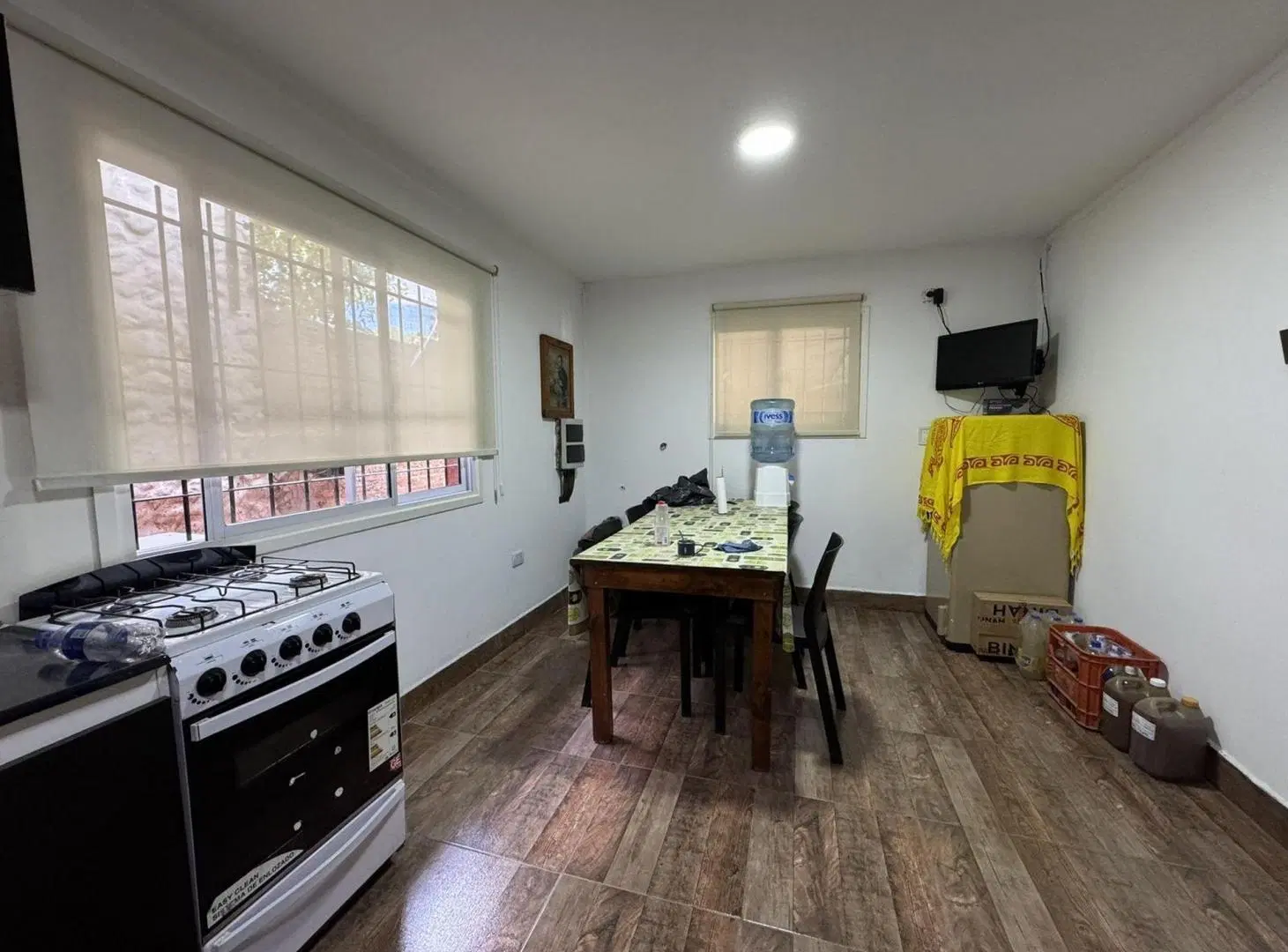 VENTA DEPOSITO CON OFICINAS  EN MORENO 3