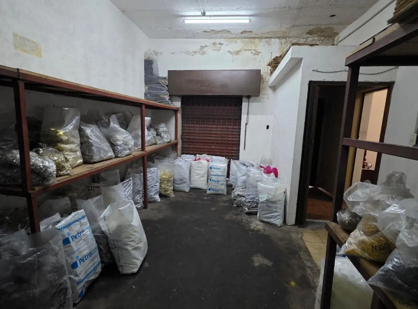 Alquiler de Galpón en Flores 2