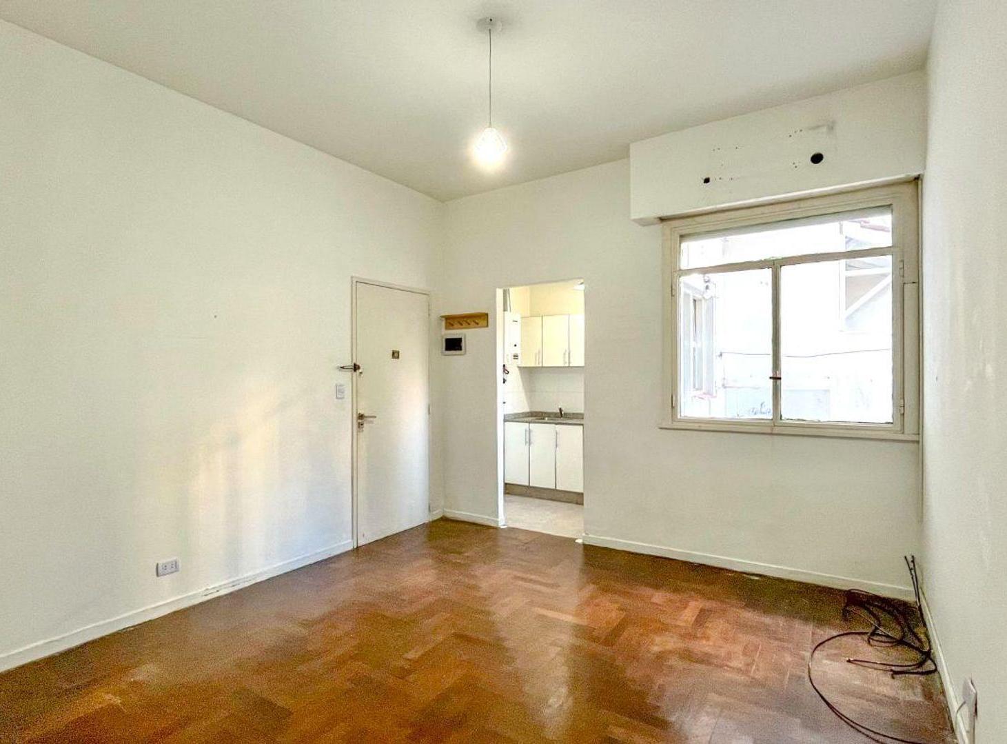 Venta Depto. 2 amb. Agronomia Planta baja y Patio